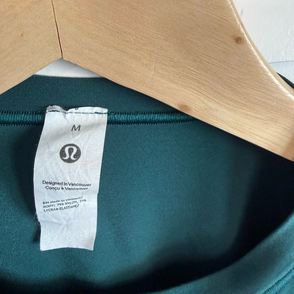 Lululemon Athletica Deep Green Long Sleeve Top - Picture 2 of 4